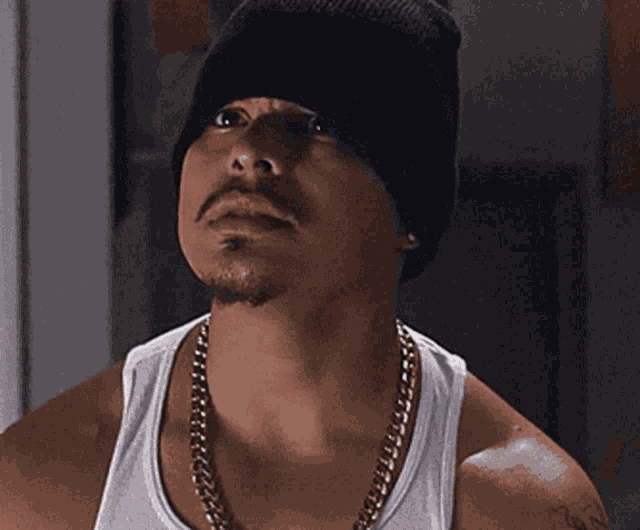 Hundreds Fitties GIF Hundreds Fitties Big Titties Discover & Share GIFs