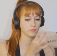 pico de cera boca cerrada calladita silencio discreta pico de cera boca cerrada calladita silencio discreta