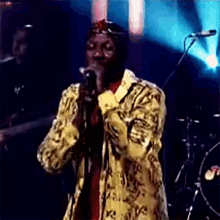 Singing Jimmy Cliff GIF - Singing Jimmy Cliff Performing GIFs