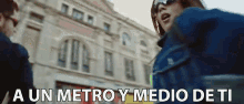 A Un Metro Y Medio De Ti Ladilla Rusa GIF - A Un Metro Y Medio De Ti Ladilla Rusa Sana Distancia GIFs