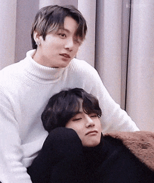 What's happening to me ? | Minseo  Taekook-bts