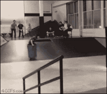Skate Board Coasting GIF - Skate Board Coasting Skater Boy GIFs