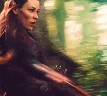 tauriel fighting hobbit bow and arrow