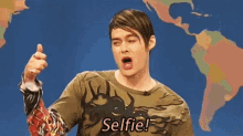 Selfie GIF - Saturday Night Live Selfie Millenial GIFs