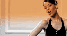 Leva A Sombrinha / Rihanna / Vai Chover / Chuva / Chovendo GIF - Rihanna Rain GIFs