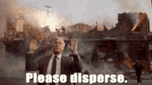 Please Disperse Nothing To See Here GIF - Please Disperse Nothing To See Here Denial GIFs