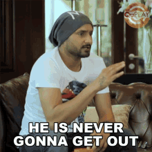 He Is Never Gonna Get Out Bhajji GIF - He Is Never Gonna Get Out Bhajji Harbhajan Singh GIFs