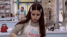 Mezclando Ximena GIF - Mezclando Ximena Bake Off Argentina GIFs