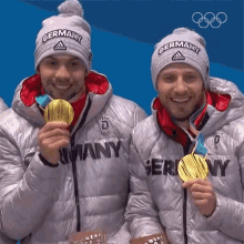 Look At Our Medal Luge GIF - Look At Our Medal Luge Tobias Arlt GIFs