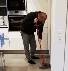 Mopping Cleaning GIF - Mopping Mop Cleaning GIFs