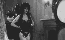 Cassandra Peterson Elvira Mistress Of The Dark GIF - Cassandra Peterson Elvira Mistress Of The Dark Sexy GIFs