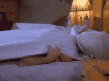 Eat In Bed GIFs | Tenor