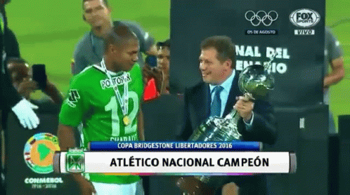 Atletico Nacional Copa Libertadores16 Trophy Gif Atletico Nacional Copa Libertadores16 Trophy Kiss Discover Share Gifs