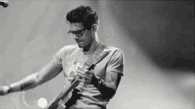 John Mayer Guitar Solo GIF - John Mayer Guitar Solo Playing Guitar GIFs