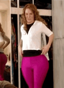 Yoga Pants Big Butt GIF - Yoga Pants Big Butt Pink Pants Morph GIFs