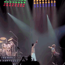 Queen Queen Live GIF - Queen Queen Live Queen Concert GIFs