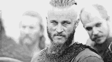 Vikings Ragnar Lothbrok GIF - Vikings Ragnar Lothbrok Shield Wall GIFs