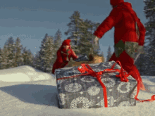 Presents Snow GIF - Presents Snow Gifts GIFs