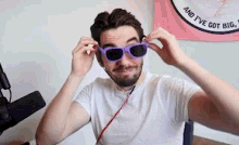 72hrs Sunglasses GIF - 72hrs Sunglasses Approve GIFs