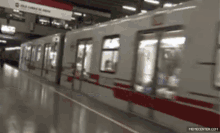 Metro Pasando GIF - Train Subway Metro GIFs