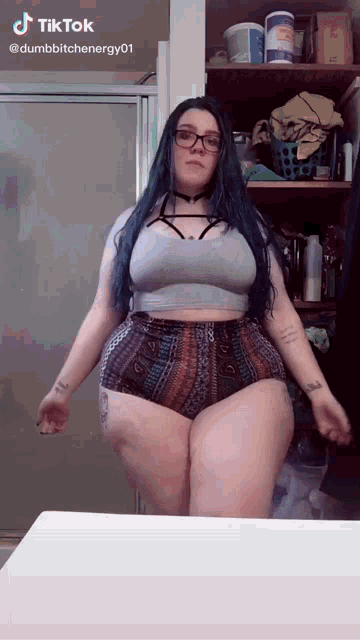 thick thighs