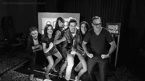 Cast Flexing Agents Of Shield Gif Agents Of Shield Cast Flex Discover Share Gifs