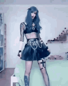 Gothic Girl Goth Girl GIF - Gothic Girl Goth Girl Black Dress GIFs