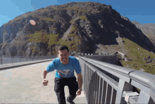 How Ridiculous Yes GIF - How Ridiculous Yes GIFs