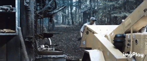 pizzagate-wood-chipper.gif