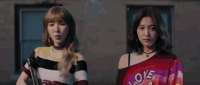 Wendy And Yeri Trying To Kill Seulgi Wendy Yeri Seulgi Peekaboo GIF - Wendy  And Yeri Trying To Kill Seulgi Wendy Yeri Seulgi Peekaboo Wendy Yeri  Throwing Weapons At Seulgi - Discover