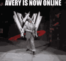 avery is now online