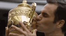 Federer Kiss GIF - Federer Kiss Wimbledon GIFs