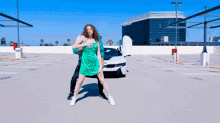 Dancing Shake It Off GIF - Dancing Shake It Off Sexy Dance GIFs