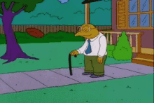 The Simpsons Sog GIF - The Simpsons Sog Los Hombres Son Golpeados Por El Futbol GIFs