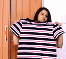 Creations To Inspire Nothing To Wear GIF - Creations To Inspire Nothing To Wear Struggle Is Real GIFs