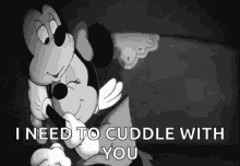 Mickey Minnie Cuddle GIF - Mickey Minnie Cuddle Snuggle GIFs
