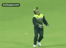How You Relate This One.Gif GIF - How You Relate This One Gif Cricket GIFs