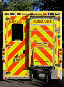 Ambulance 999 GIF - Ambulance 999 111 GIFs