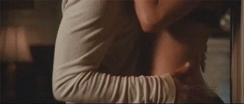 couple-love.gif