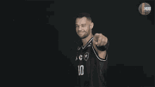 Right Here Botafogo GIF - Right Here Botafogo Pointing GIFs