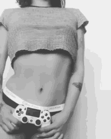 Naked big ass video game girls gif Gamer Girl Gifs Tenor