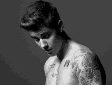 Justin Bieber Pose GIF - Justin Bieber Pose Posing GIFs