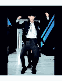 Hyun Bin Kim GIF - Hyun Bin Kim Dance GIFs