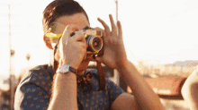 Glee Blaine Anderson GIF - Glee Blaine Anderson Taking Pictures GIFs