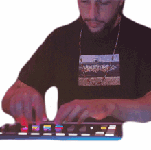 dj fleg electronic drumpad dj pressing buttons music