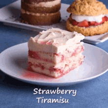 Strawberry Tiramisu Cake GIF - Strawberry Tiramisu Cake Strawberry Cake GIFs