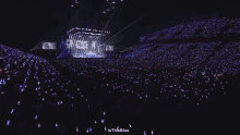 is this blue penlight concert light crowd