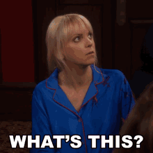 Whats This Christy Plunkett GIF - Whats This Christy Plunkett Anna Faris GIFs