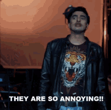 Sng Comedy Annoying GIF - Sng Comedy Annoying They Are So Annoying GIFs