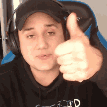 thumbs up good job nice one approve okay